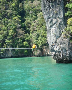 KYN Deep water slacklining