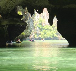 kayak phang nga bay