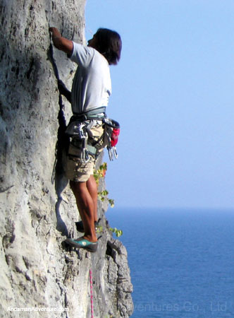 Rock climb Koh Lao Liang, near Railay, Koh Yao Noi and Tonsai, Krabi, Thailand