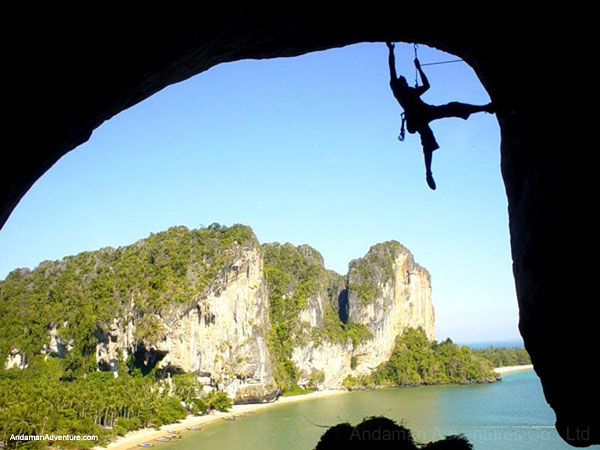 Rock climb Railay, near Ao Nang, Koh Lao Liang and Tonsai, Krabi, Thailand climbing